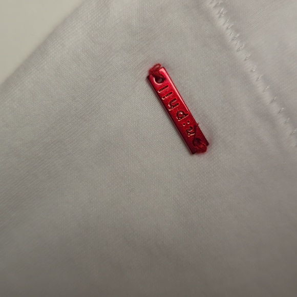 New n: Philanthropy Barry's t-shirt - Picture 3 of 10